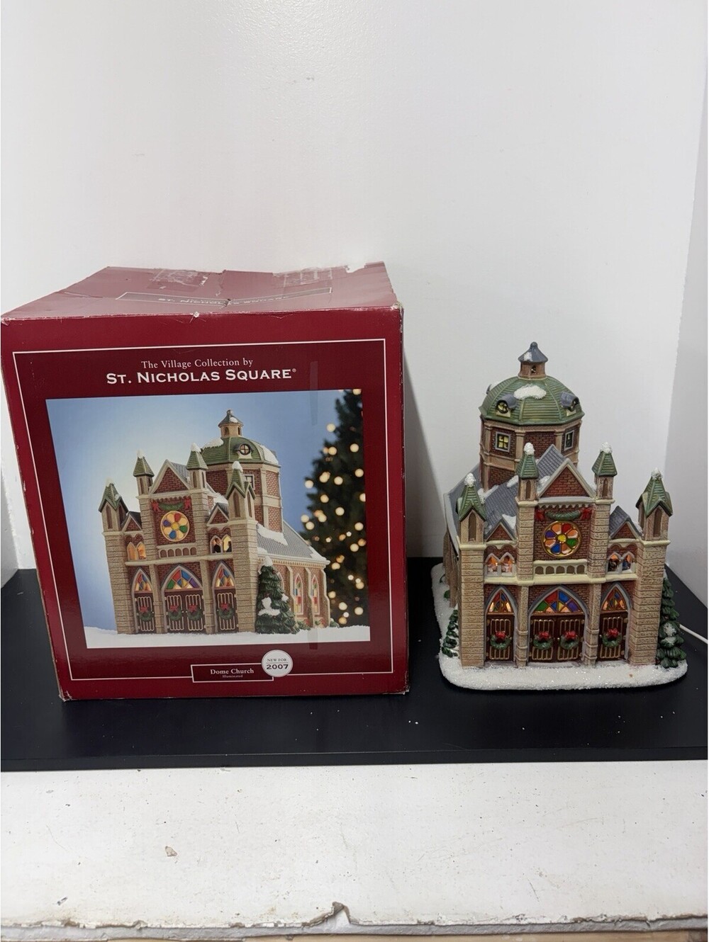 Vintage St. Nicholas Square Christmas Village  “Dome Church” 2007 - Illuminated